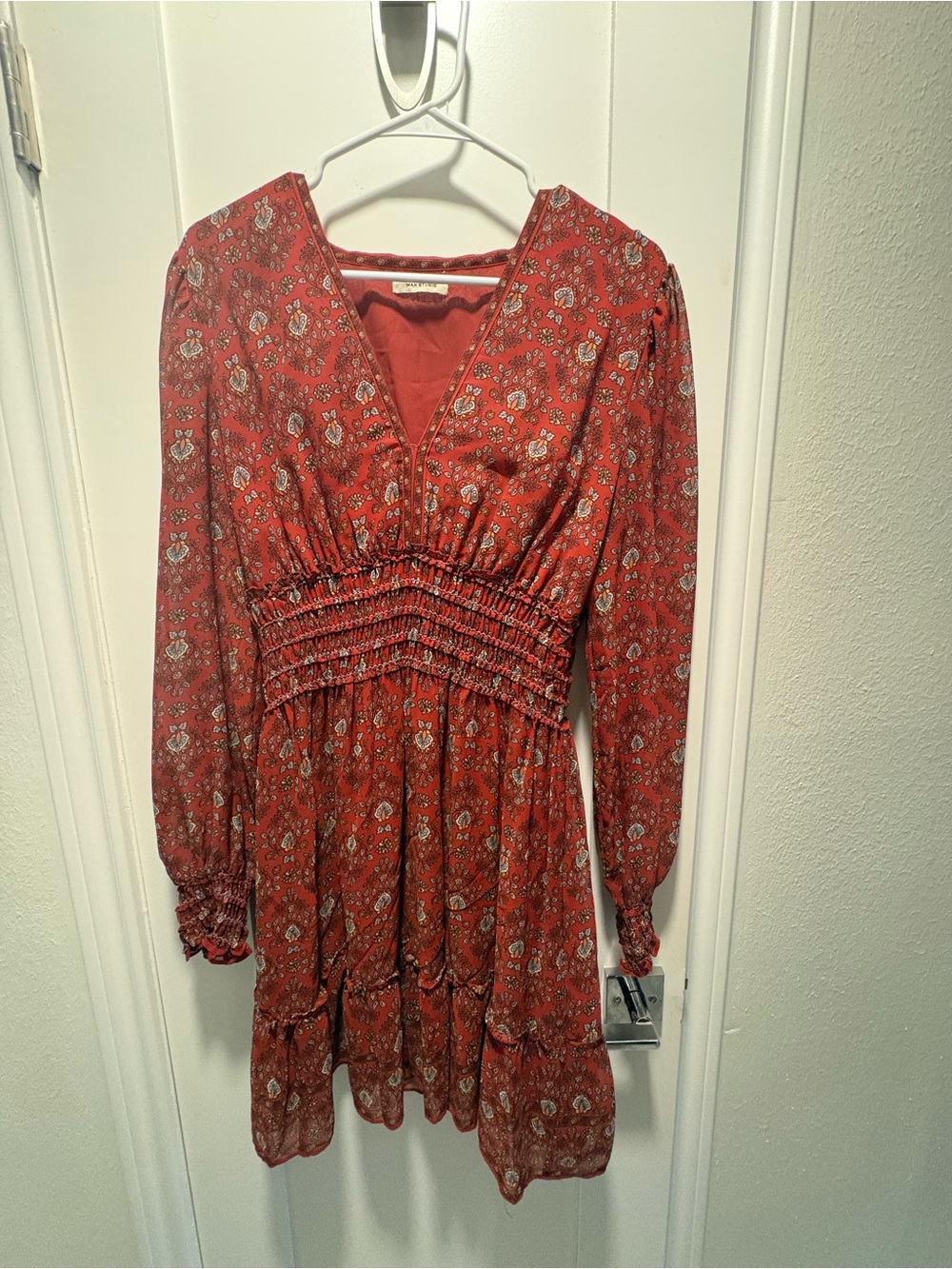 Max Studio Rust Floral V-Neck Smocked Waist Long Sleeve Dress
